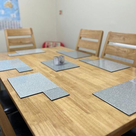 3 Bedroom Apartment, Ballymena, The Wee Stop Gap Экстерьер фото
