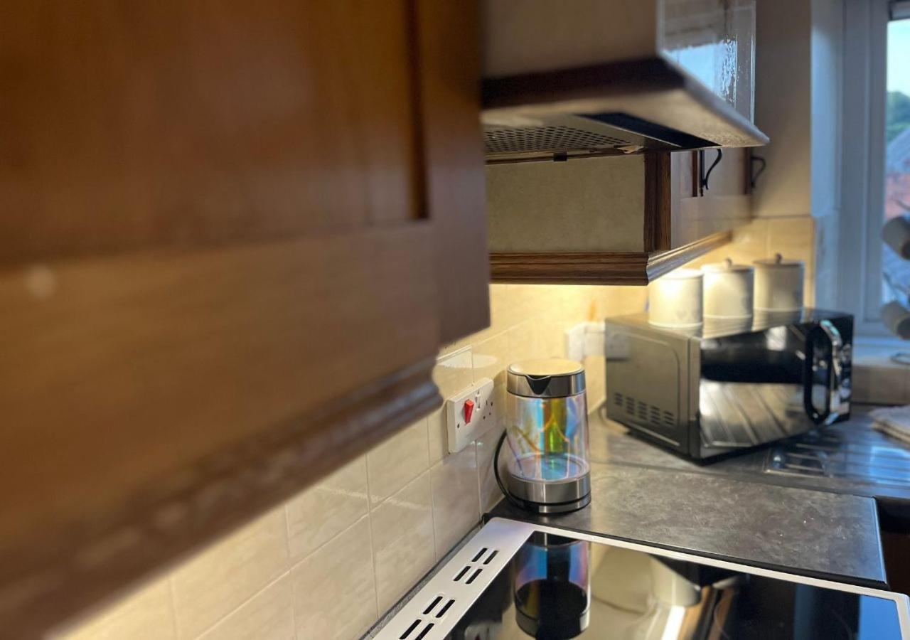 3 Bedroom Apartment, Ballymena, The Wee Stop Gap Экстерьер фото