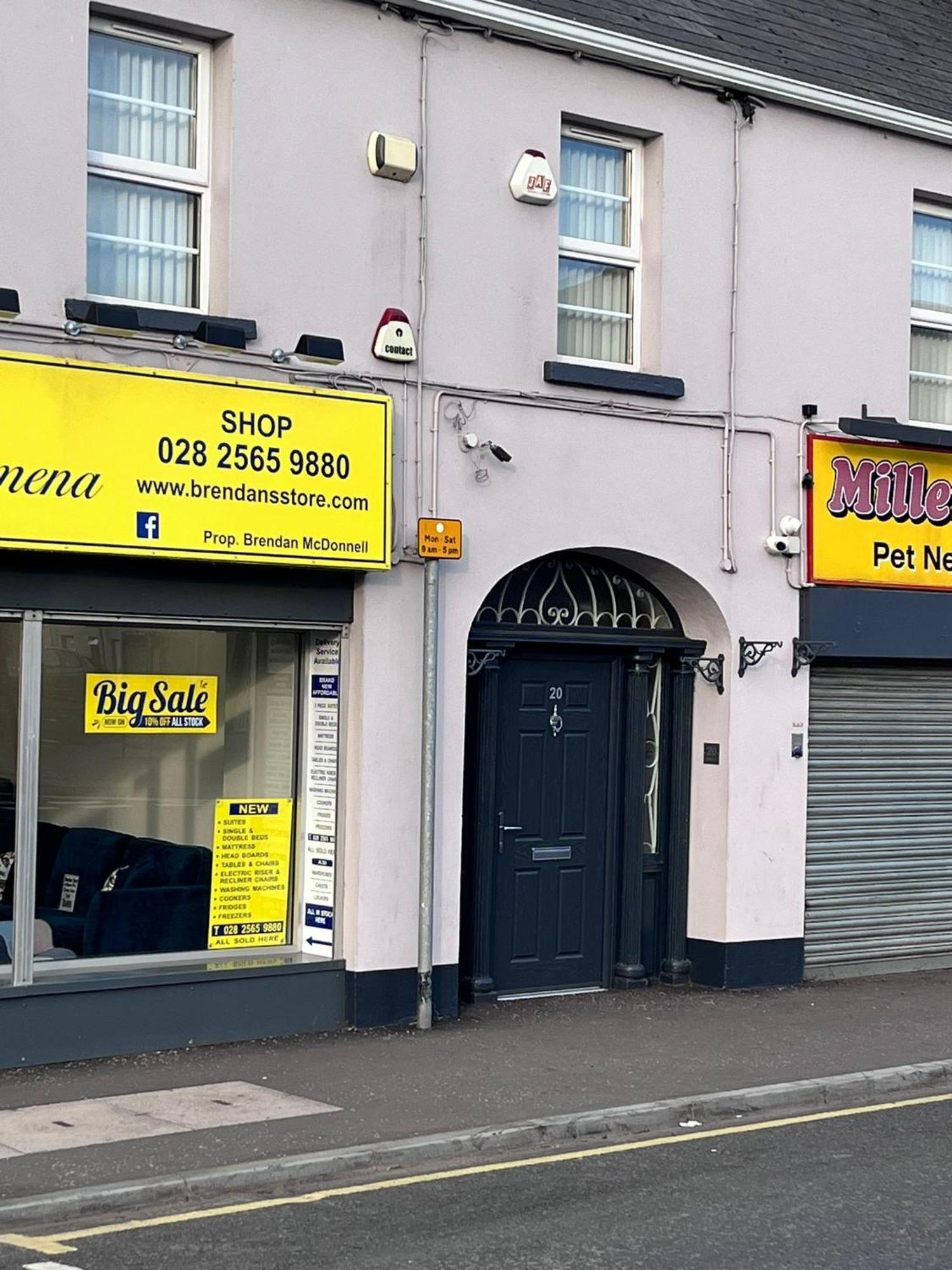 3 Bedroom Apartment, Ballymena, The Wee Stop Gap Экстерьер фото